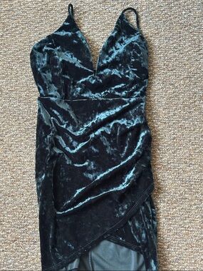Windsor Crushed Velvet Plunge High-Low Dress - Dark Teal